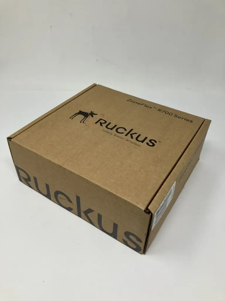 Ruckus R700 Indoor 802.11ac 3x3:3 Wi-Fi Access Point