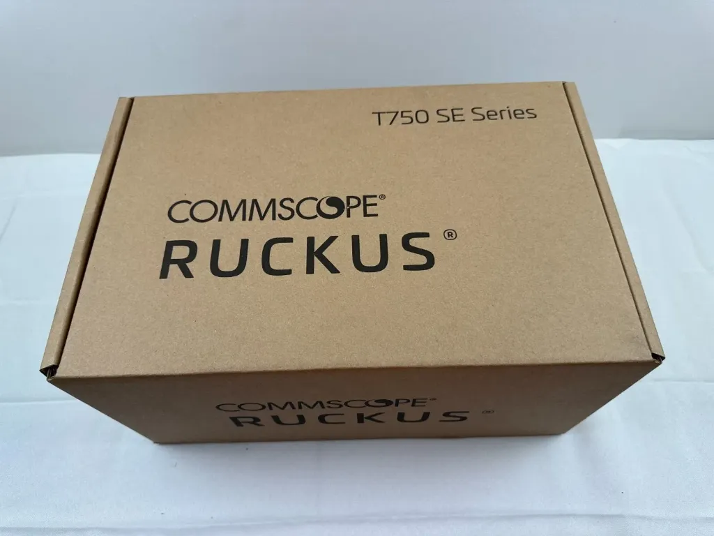 RUCKUS T750 Outdoor Wireless Access Point & Mounting Kit 901-T750-US01
